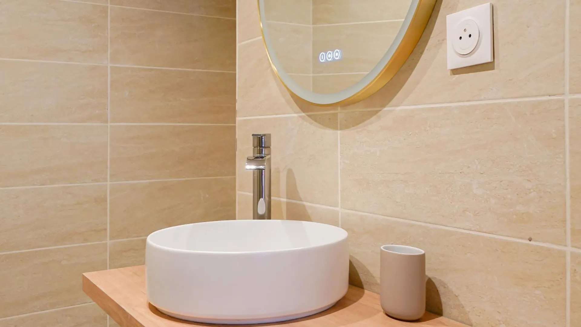 Duplex Climatise - Grands Boulevards Paryż Apartament