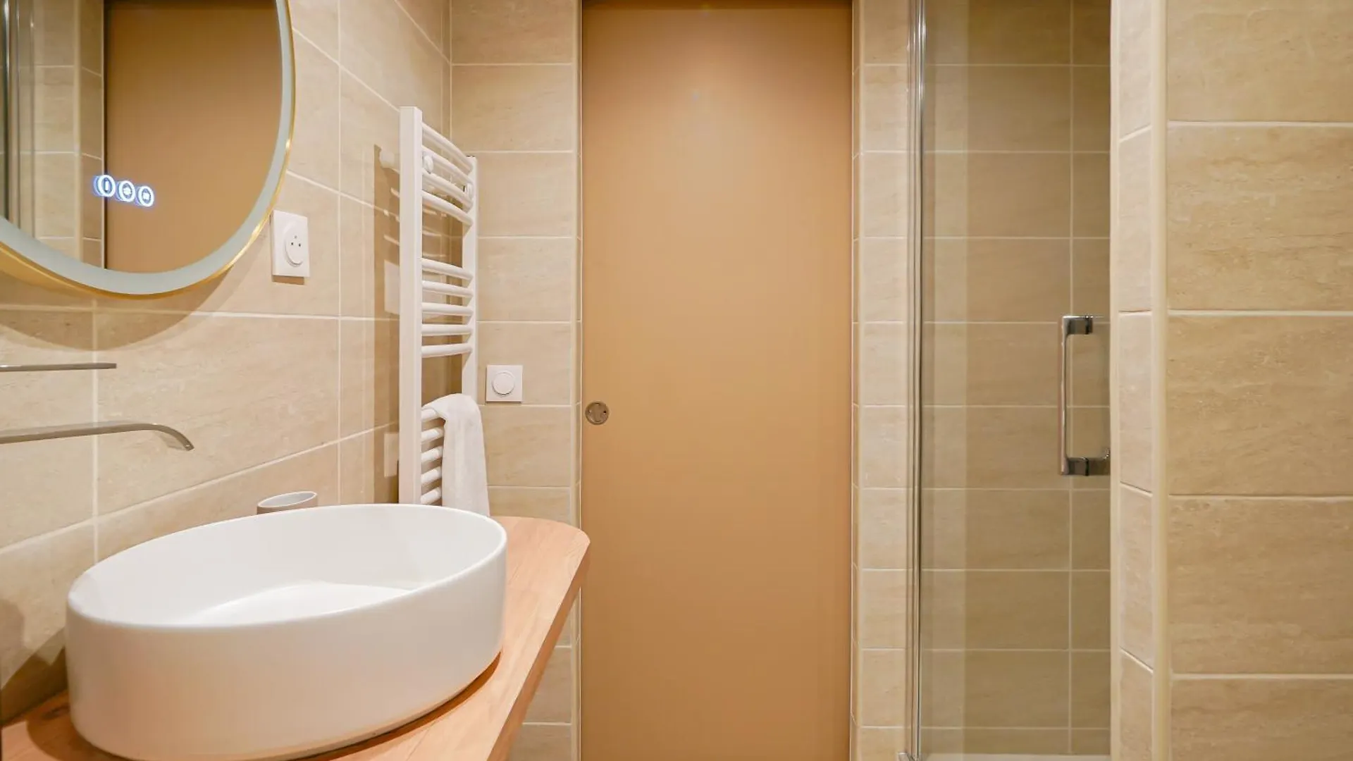 Apartament Duplex Climatise - Grands Boulevards Paryż Francja